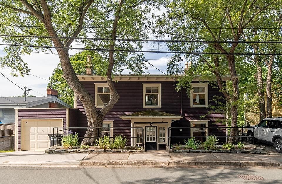 1st image of 42 Empire Avenue