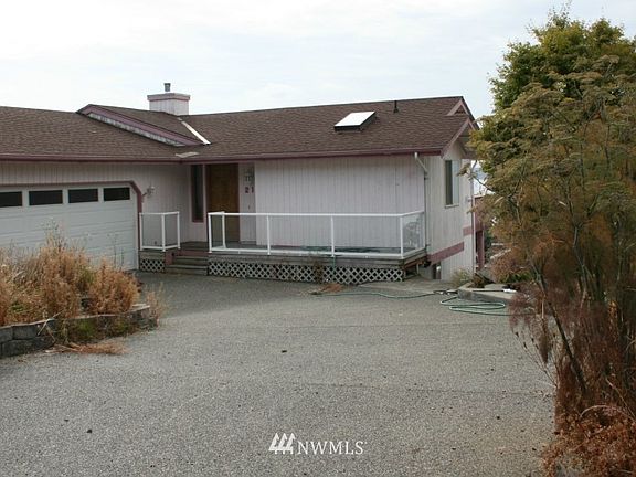 2nd image of 211 N Arbor Terrace