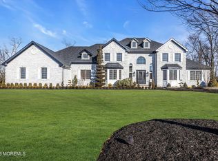 8 Saxon Court, Freehold, NJ 07728