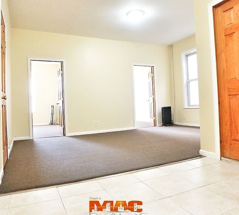 1st image of 2442 27th St APT 2A