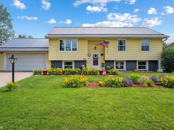 2008 S 4th Ave, Marshalltown, IA 50158