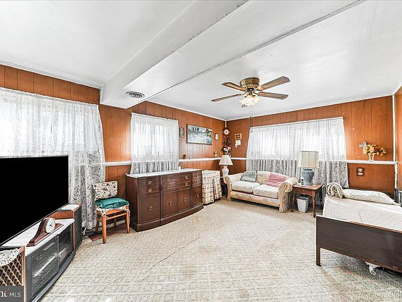 5th image of 4534 Tarry Ln