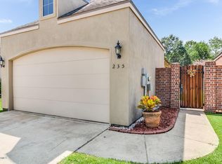 235 Chimney Rock Blvd, Lafayette, LA 70508