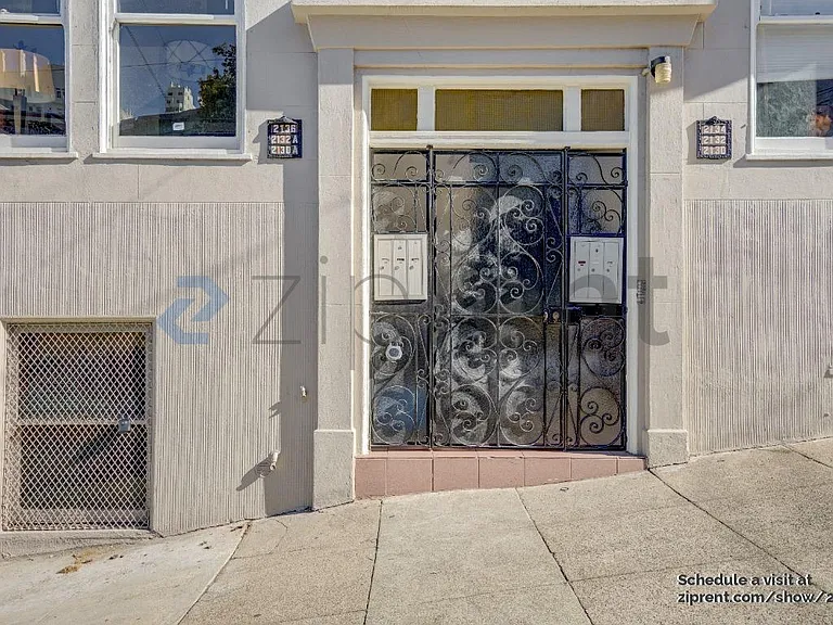 2136 Jones St — Photo 3