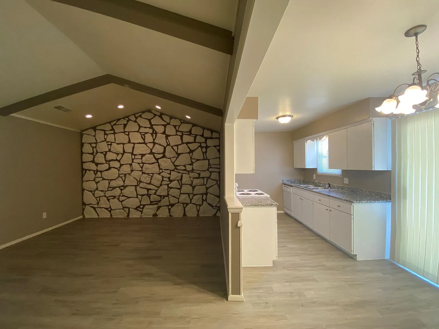 3 bed, 1333 sqft, $1,450 — Photo 3