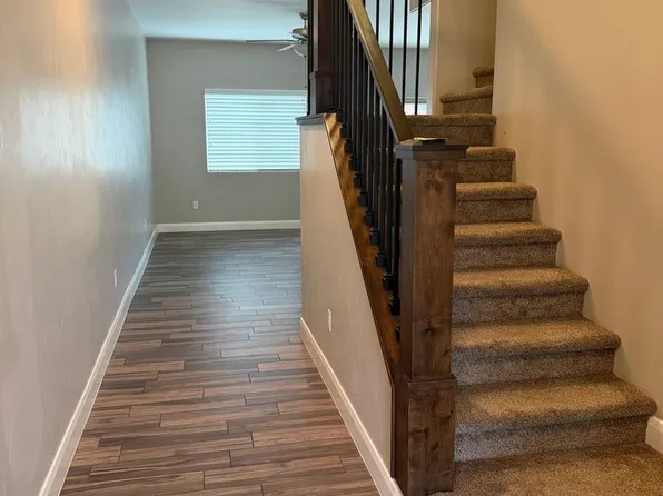 2520 Blackhawk Dr, Santa Clara, UT