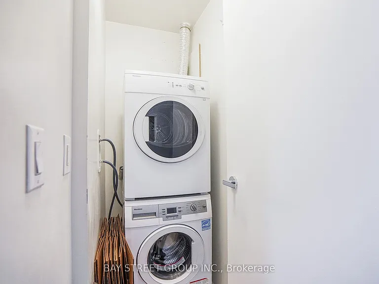 1 Bloor St E #505 — Photo 19