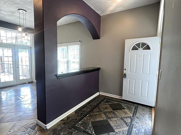 2nd image of 2812 G Ave