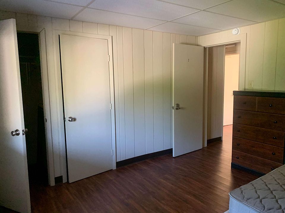 Spacious Furnished Bedroom with Dresser, Bed, Desk, Chair, and 2 large spacious closets!