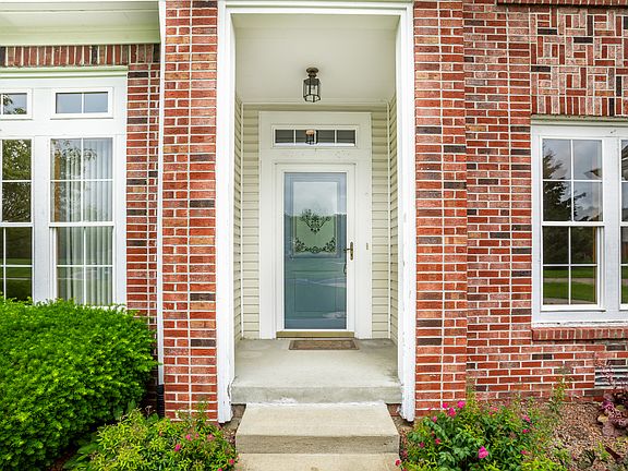 2nd image of 7548 W Ivy Ln