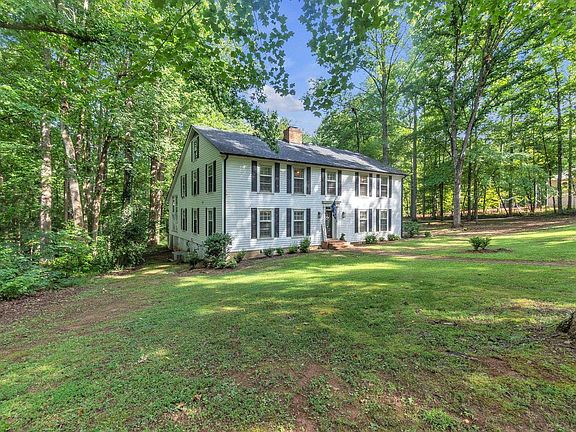 2nd image of 210 Doublebrook Dr