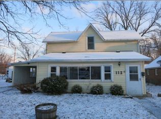 112 W 5th St, Monticello, IA 52310