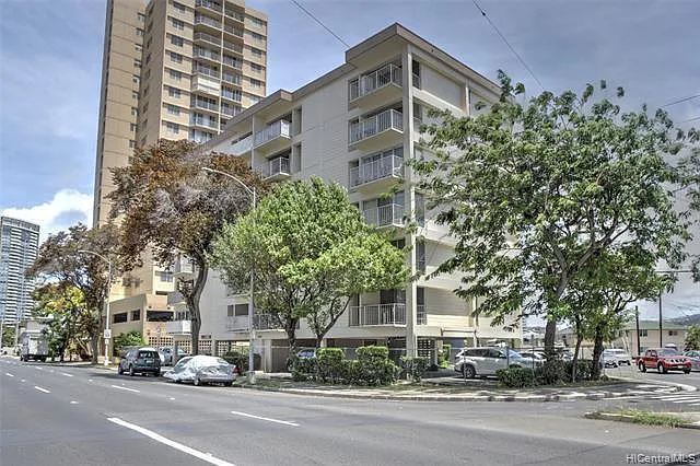 2 bed, 734 sqft, $2,300 — Photo 1