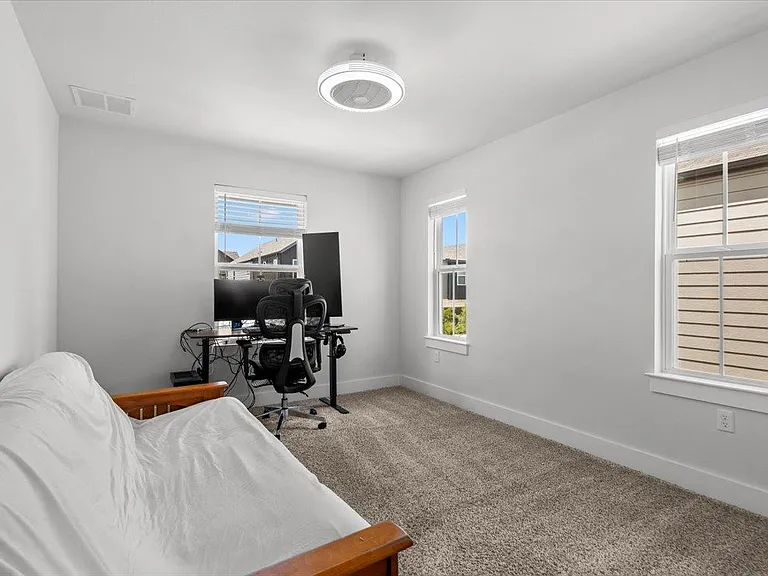 7106 Silver Star Ln — Photo 22