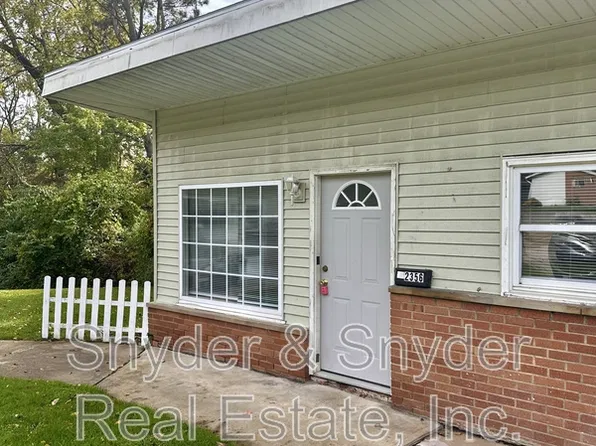 2356 Newton St, Akron, OH 44305