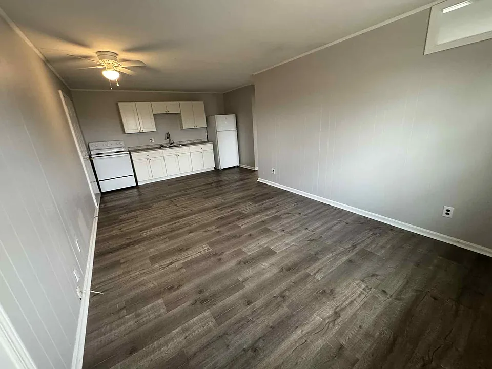 1608 College Farm Rd #7E