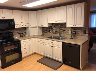 7640 Jackman Rd, Temperance, MI 48182