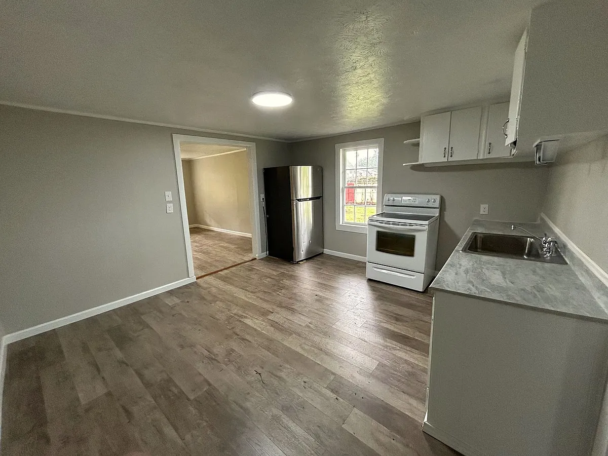 Building Photo - 208 Bundrum Dr NW