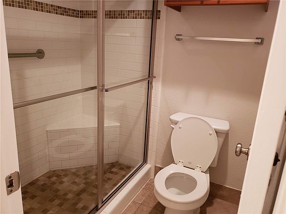 4th image of 7685 Northcross Dr Unit 1001