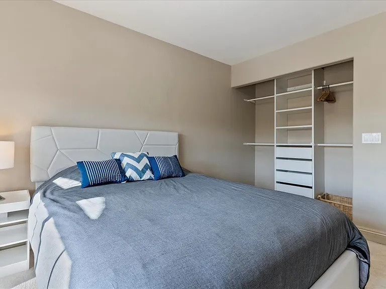 10956 Stags Leap Ct — Photo 41
