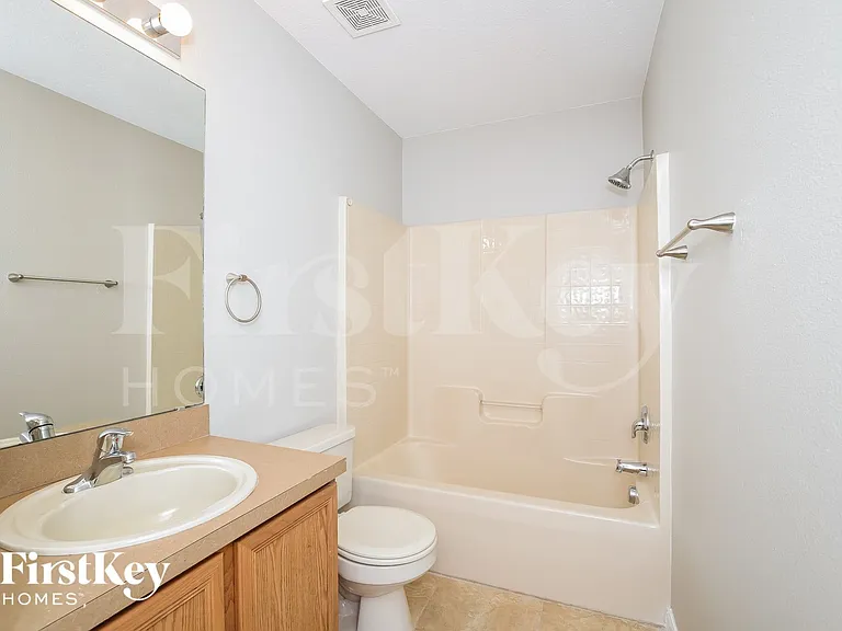 639 Linnet Ct — Photo 13