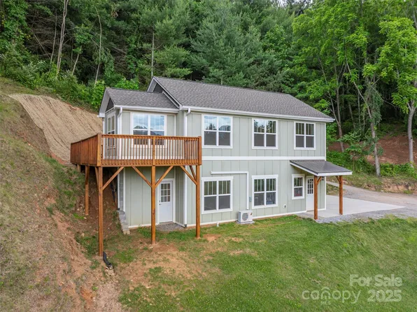 558 Liner Cove Rd, Waynesville, NC 28786
