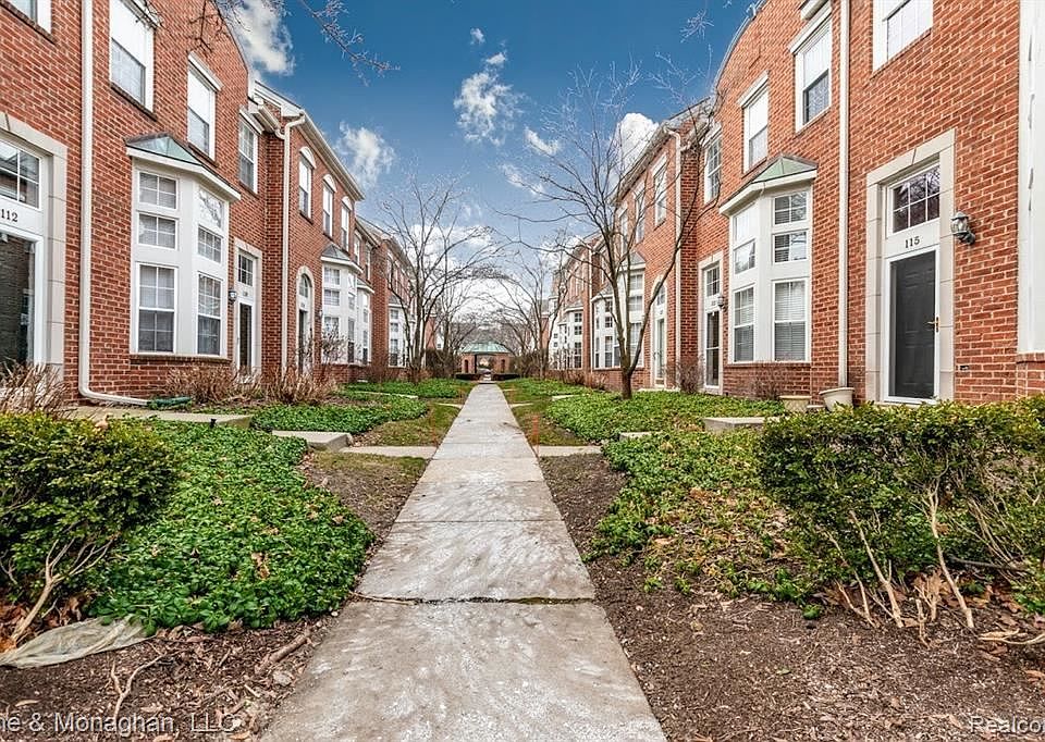 1st image of 121 N Georgetown Sq #1
