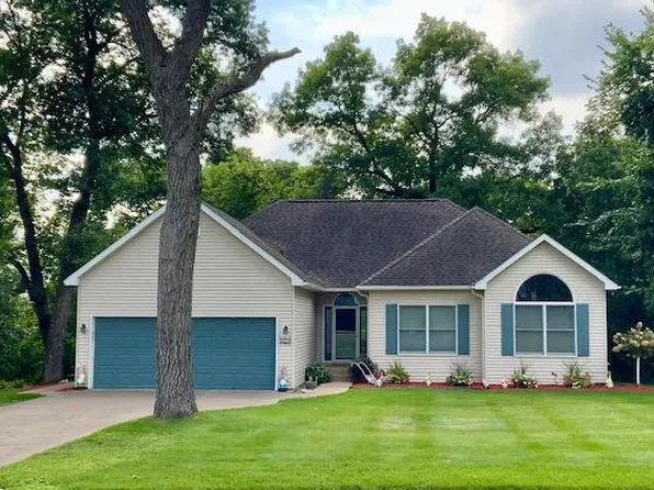 2235 E Rum River Dr S, Cambridge, MN 55008