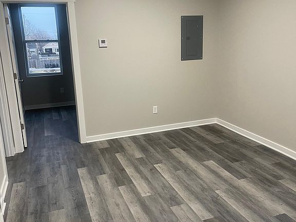 2nd image of 3816 Catalpa St APT 2