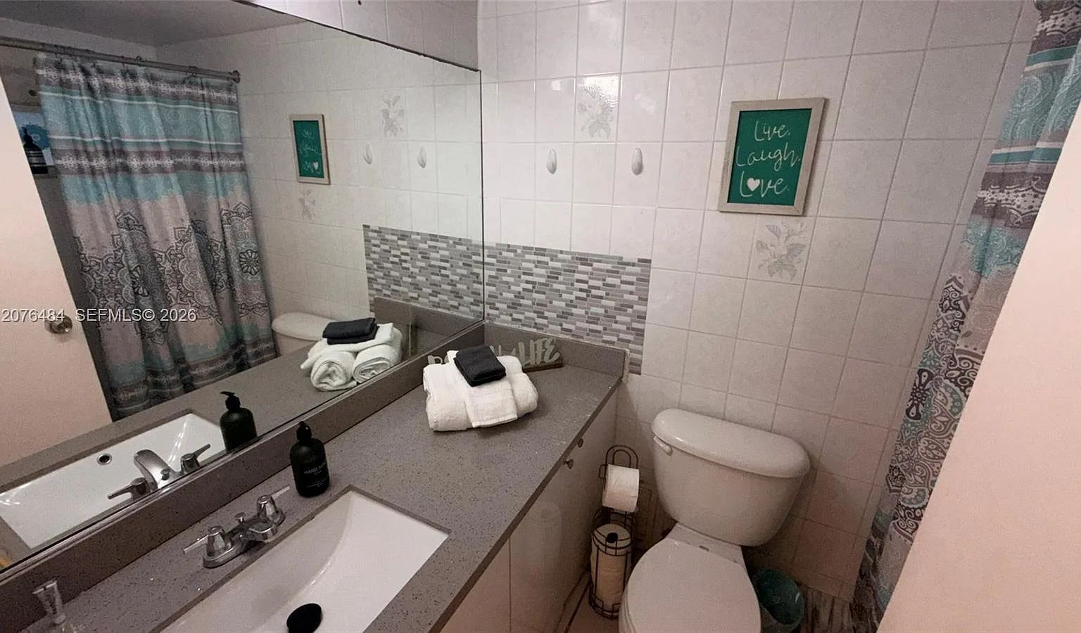 Bayshore Yacht & Tennis C — Photo 4