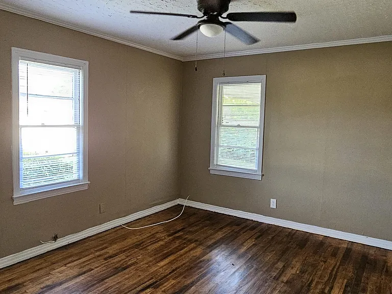 310 W Lafayette St — Photo 34