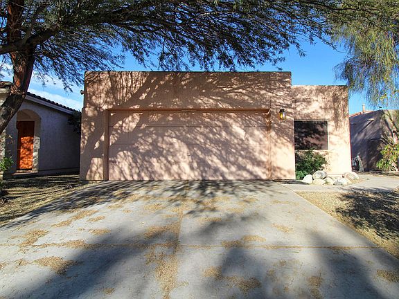 3rd image of 5428 N Mesquite Bosque Way