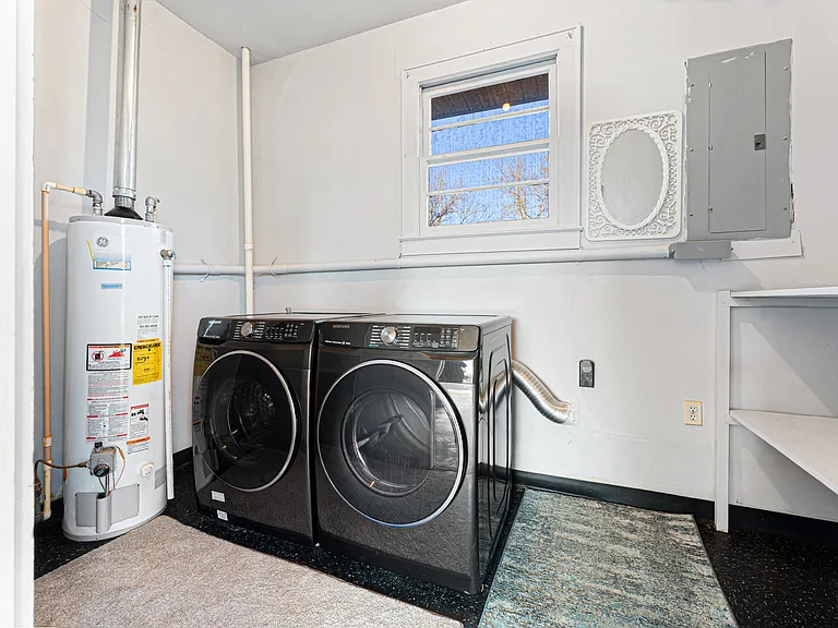 224 Race St — Photo 23