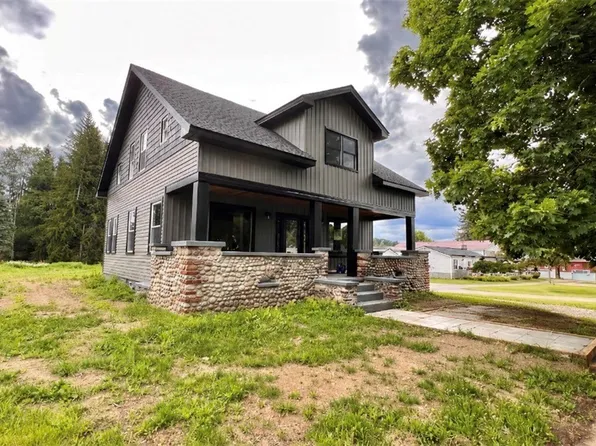 9717 McKinstry Rd, Machias, NY 14101