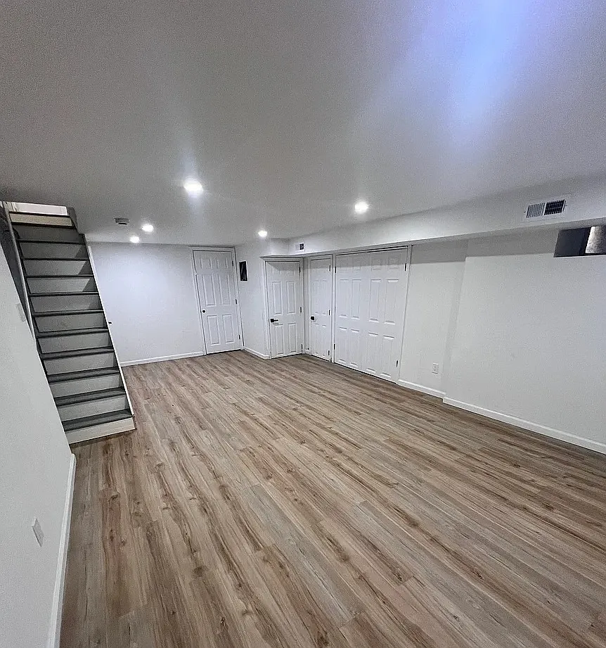 3 bed, 2200 sqft, $2,450 — Photo 1