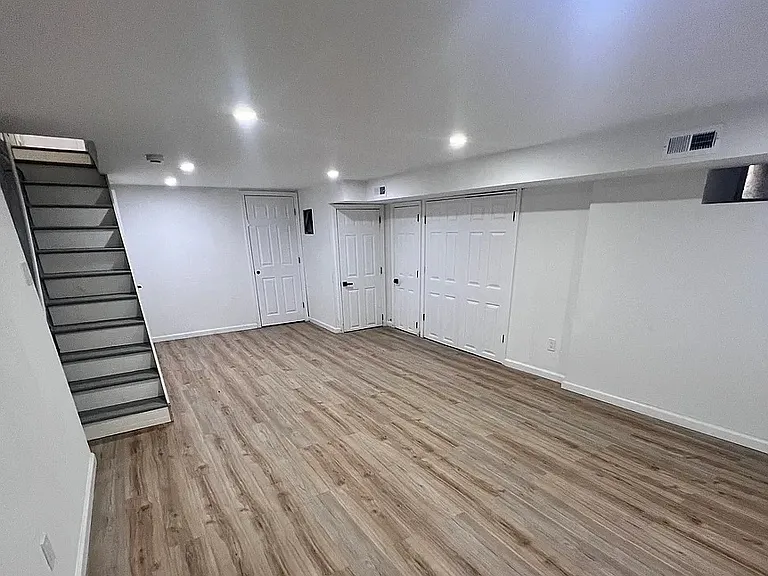 320 Loney St #A — Photo 1