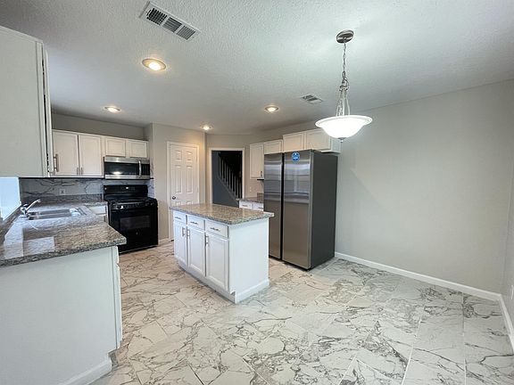 2nd image of 3058 Silver Cedar Trl