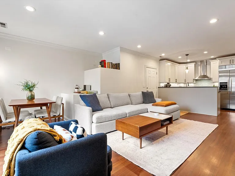 3723 N Wilton Ave #2 — Photo 4