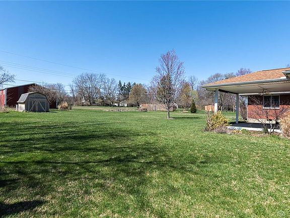 3rd image of 10325 Virginia Lee Dr
