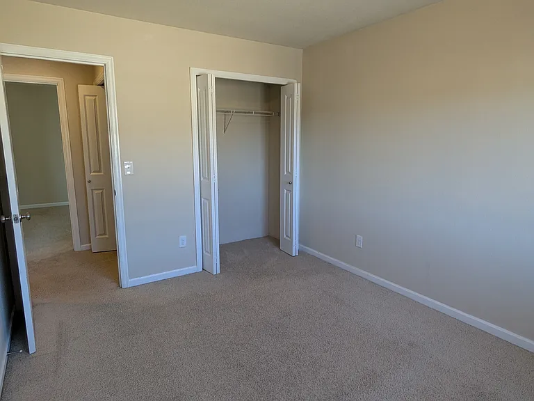 11810 NE 128th Pl — Photo 37