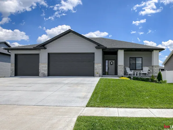 6442 SW 8th St, Lincoln, NE 68523
