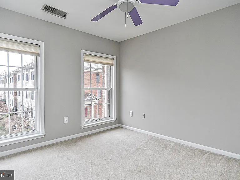 4654 Hummingbird Ln — Photo 32