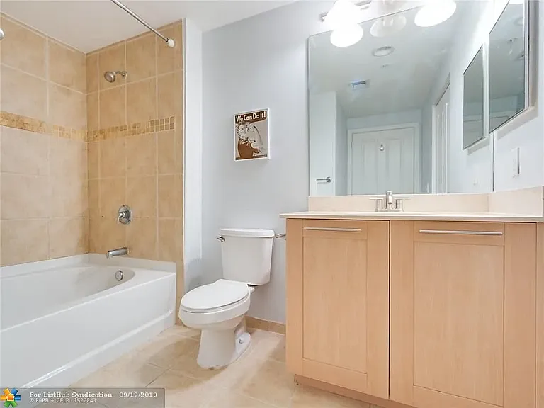 511 SE 5th Ave #2115 — Photo 16