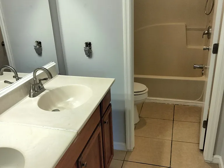 1201 Phillips St #105 — Photo 5