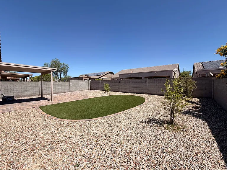 17520 W Watson Ln — Photo 17