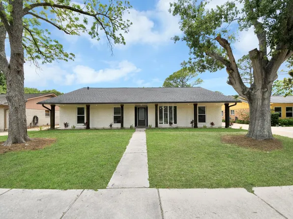 6023 Lattimer Dr, Houston, TX 77035