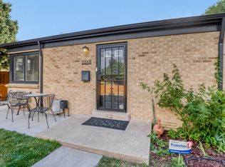 2215 Syracuse St, Denver, CO 80207