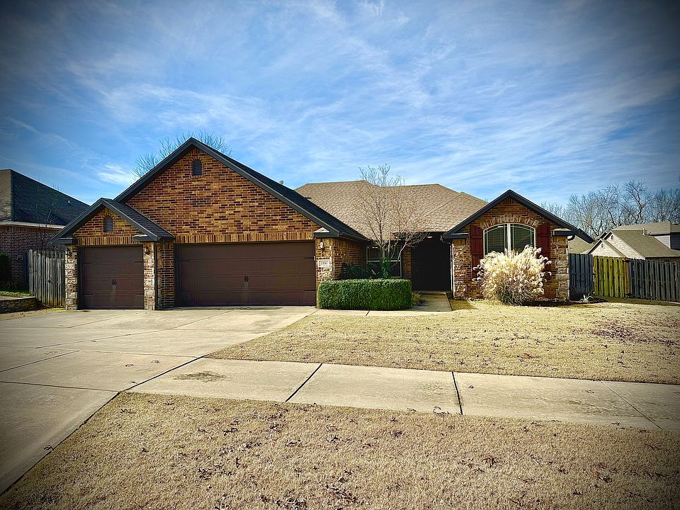 1st image of 2399 N Silk Rose Ave