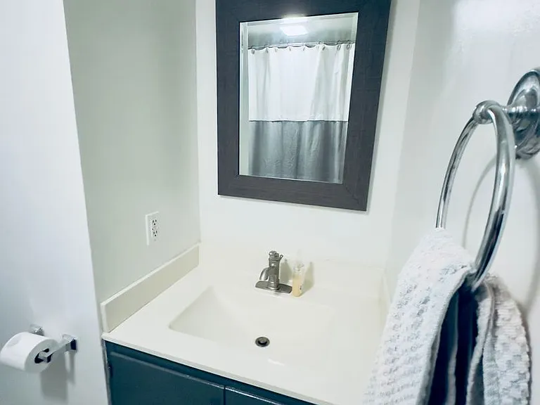104 Stratford Ct — Photo 10
