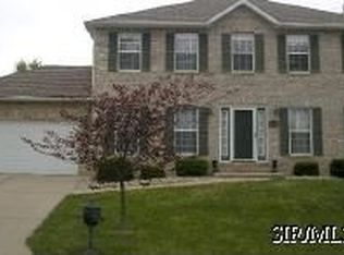 305 Cambridge Dr, Glen Carbon, IL